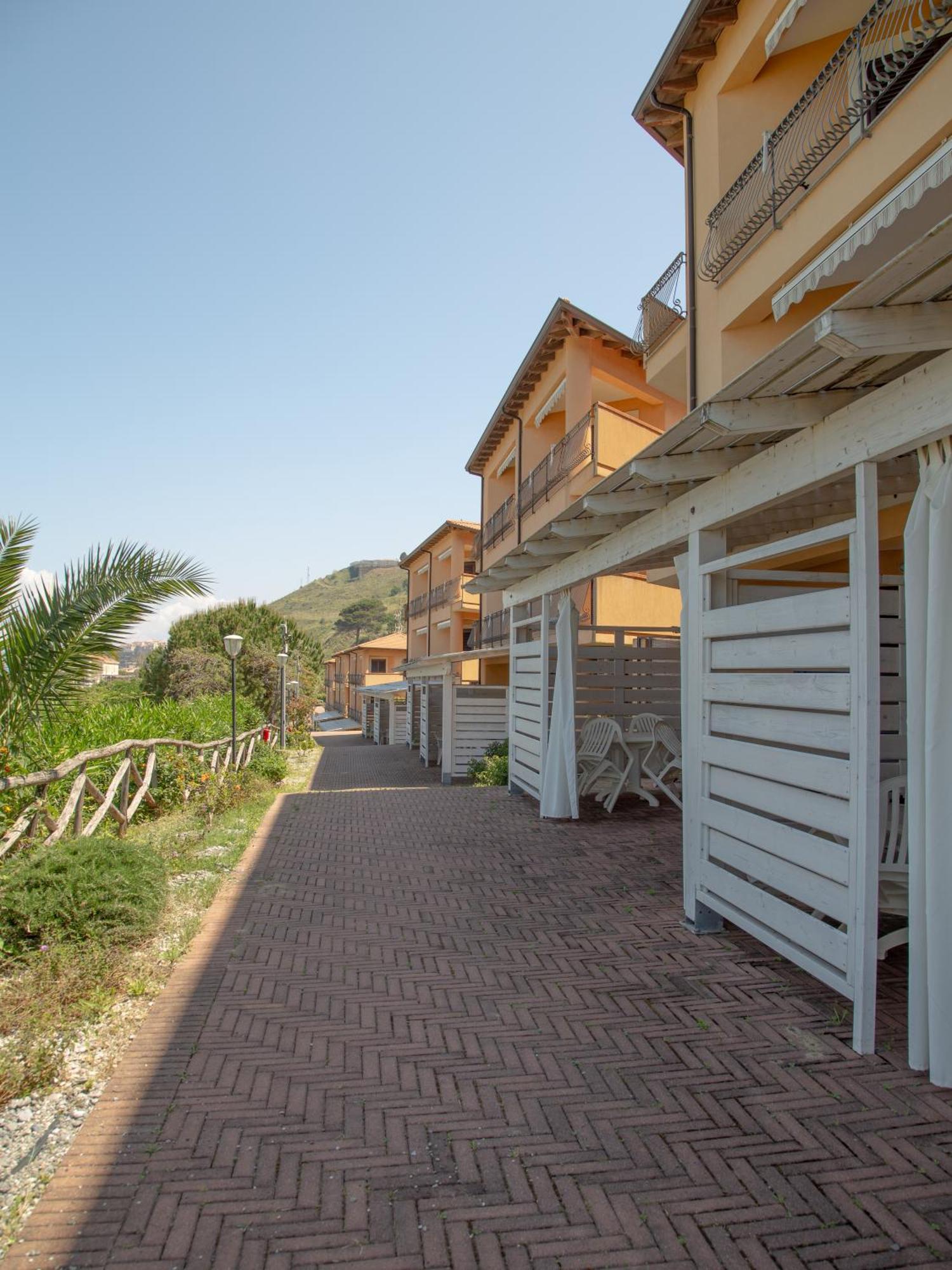 Residence Pietre Bianche Aparthotel