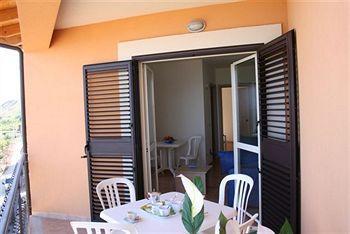 Residence Pietre Bianche Aparthotel Pizzo (Calabria)